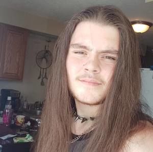 Meet your Posher, Ethan